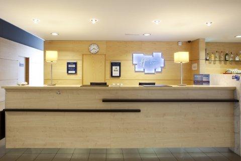 Hotel Girona 3 Salt